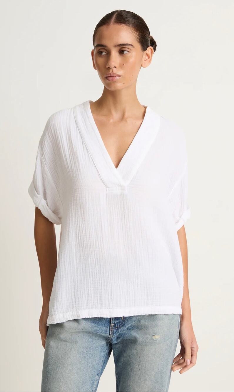 Xirena Blouse Avery 100% White Cotton Crinkled Gauze V Neck Rolled Sleeve Large